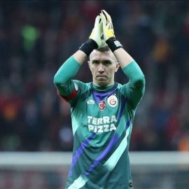 Muslera'dan transfer iddialarına yanıt