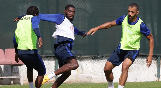 Trabzonspor İstanbul takımlarıyla karşılaşacak