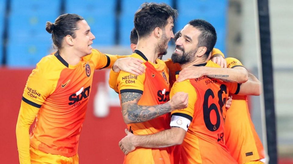 Galatasaray haftayı lider kapattı