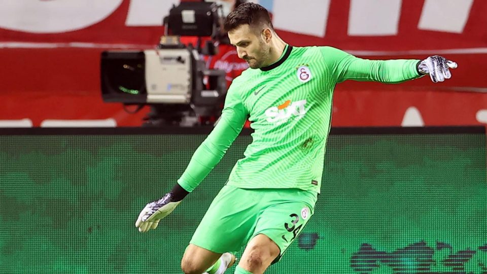 Galatasaray Muslera’yı aramadı