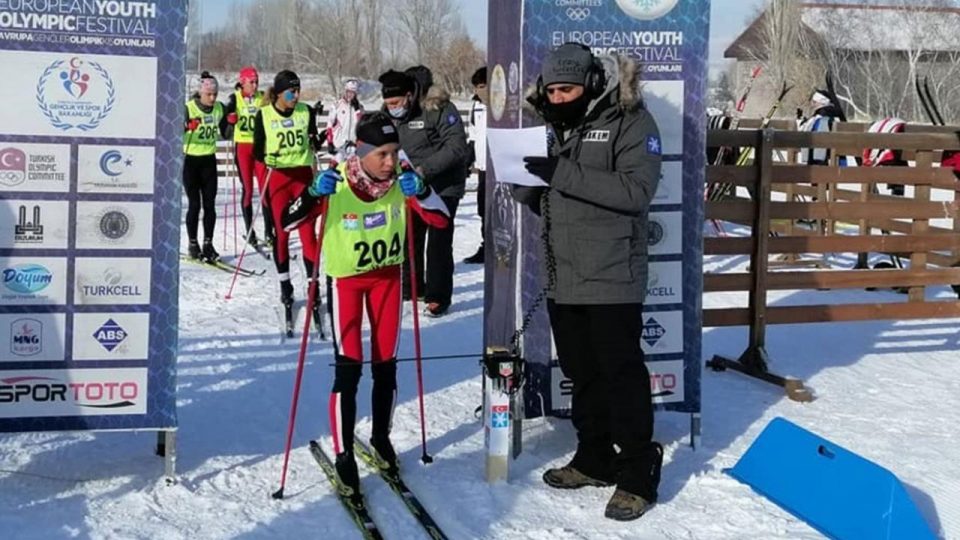 Kayaklı Koşu Uluslararası FIS Yarışması Erzurum’da başladı