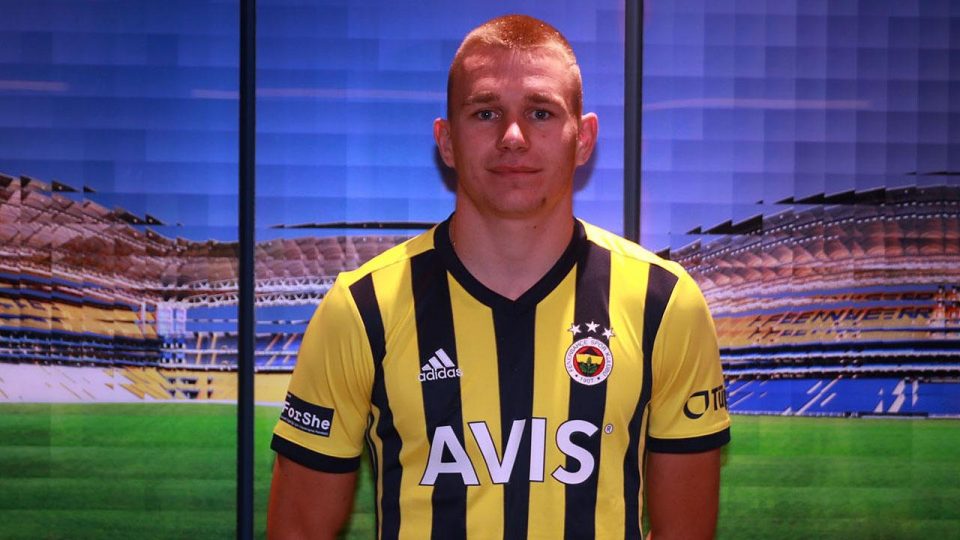 Attila Szalai resmen Fenerbahçe’de