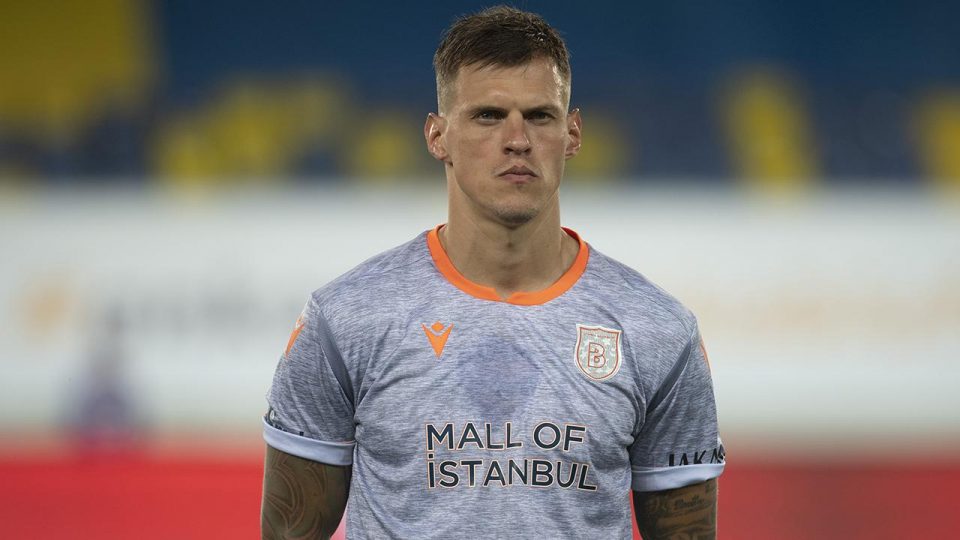 Başakşehir Martin Skrtel’in sözleşmesini feshetti