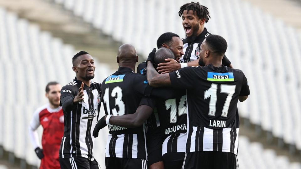 Beşiktaş’tan dört dörtlük galibiyet