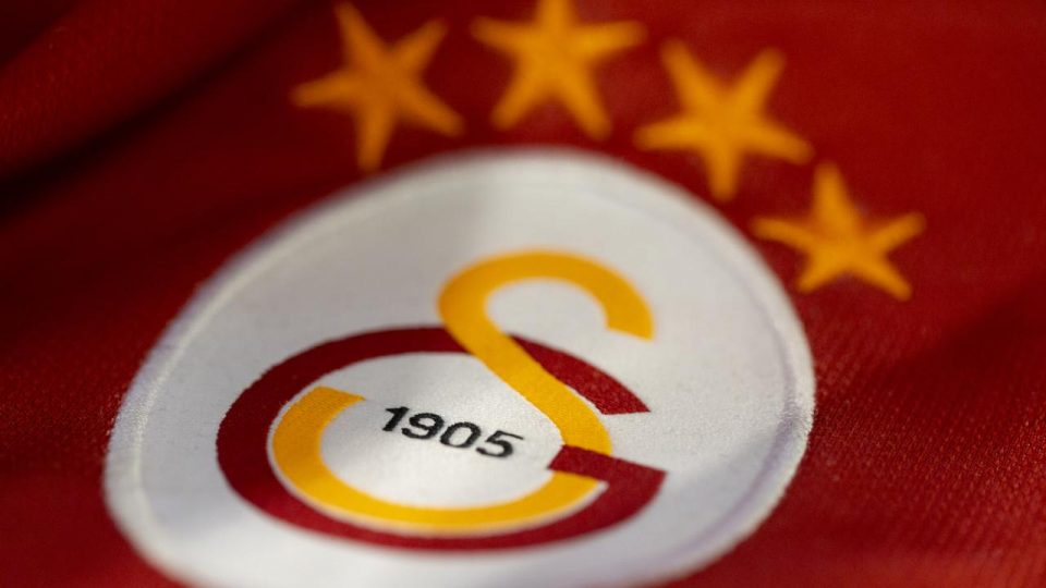 Cem Emiroğlu Galatasaray’dan istifa etti
