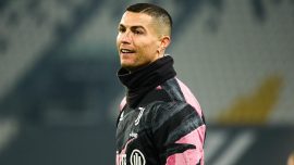 Cristiano Ronaldo ve eşinin tatil kaçamağına inceleme