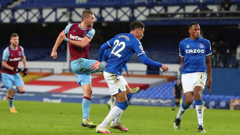 Everton’ın galibiyet serisini West Ham United bitirdi