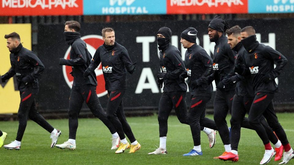Galatasaray derbi maçına hazır