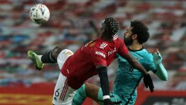 Liverpool başladı Manchester United bitirdi