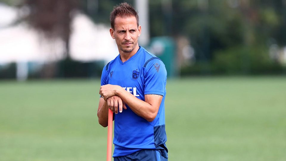 Trabzonspor’da Pereira kadro dışı bırakıldı