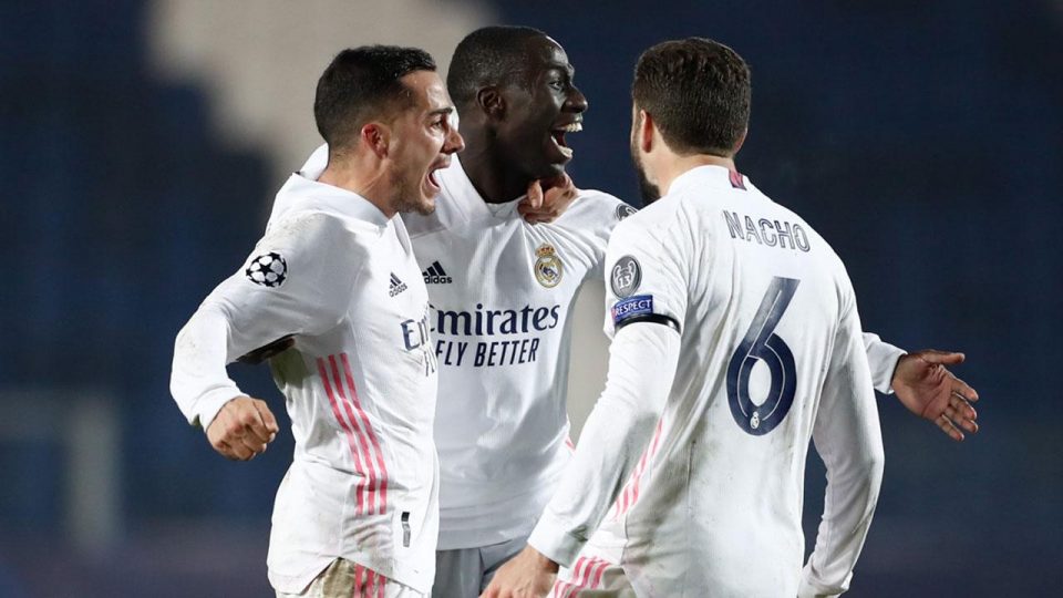 Real Madrid avantajı son dakikada aldı