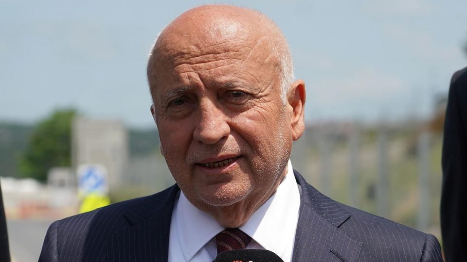 Galatasaray Başkan Adayı Işın Çelebi listesini teslim etti