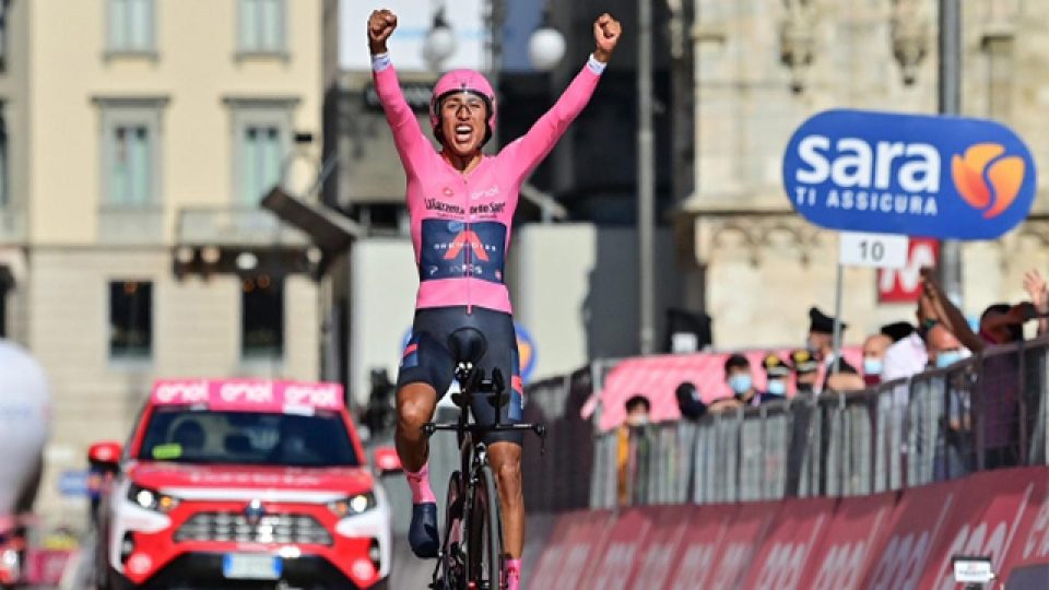 İtalya Bisiklet Turu’nda şampiyon Egan Bernal