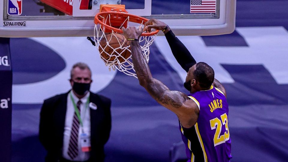 Los Angeles Lakers play-in oynayacak