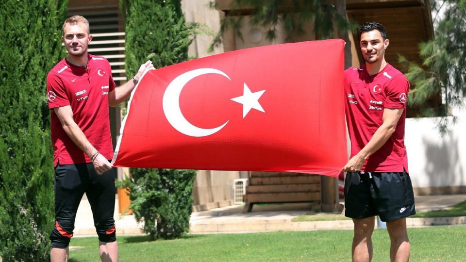 Mert Günok ve Kaan Ayhan EURO 2020’de başarıdan emin