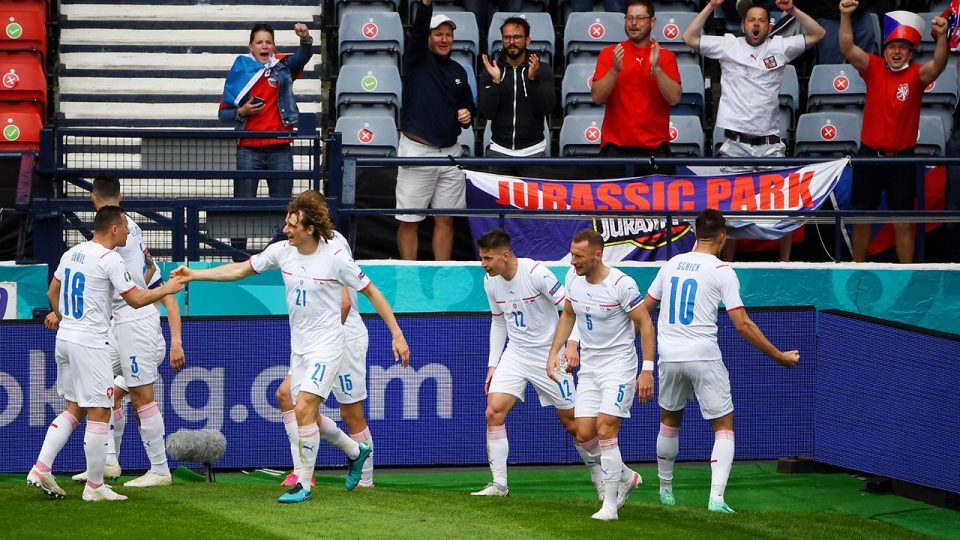 Çekya, İskoçya’yı 2 golle geçti