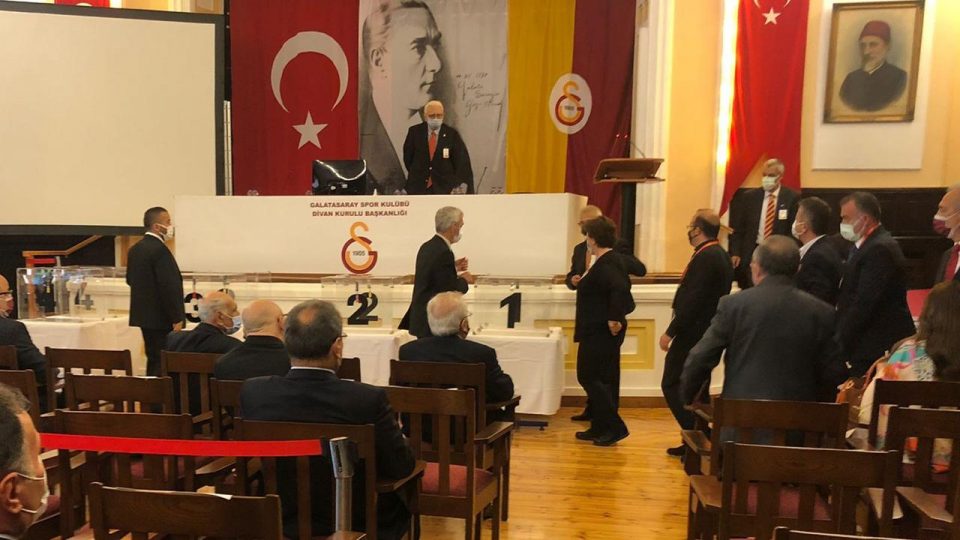 Galatasaray’da divan kurulu başkanlık seçimi başladı