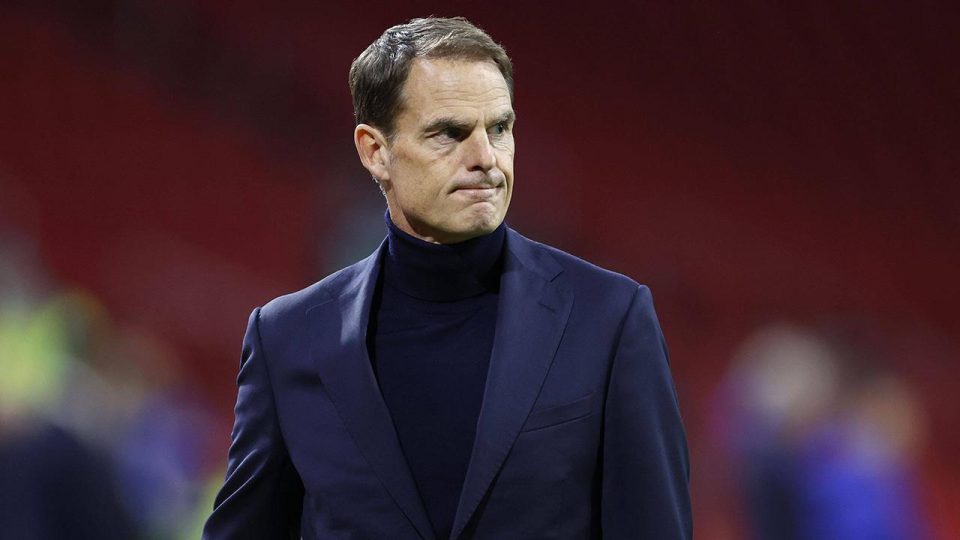 Hollanda Frank de Boer ile yollarını ayırdı