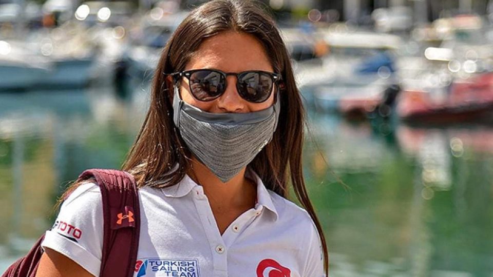 Milli sörfçü Dilara Uralp İspanya’da ikinci oldu