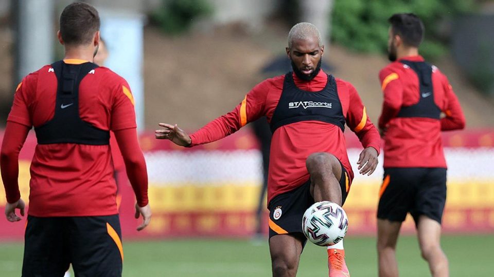 Ryan Babel, PSV eşleşmesini değerlendirdi