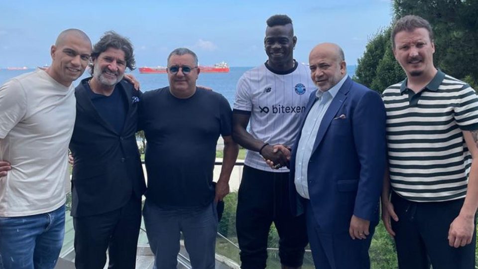 Mario Balotelli Adana Demirspor’da