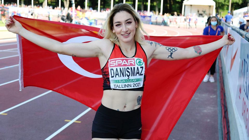 Milli atlet Tuğba Danışmaz Avrupa şampiyonu oldu