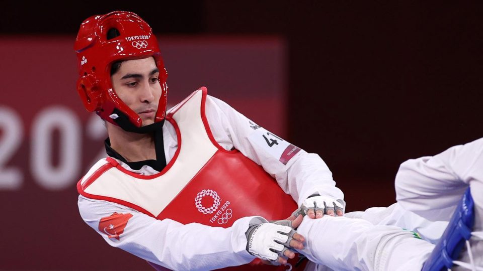 Milli tekvandocu Hakan Reçber bronz madalya maçına çıkacak