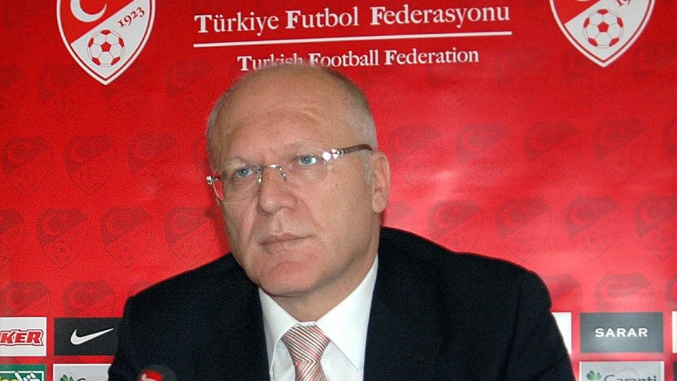 Türkiye Futbol Federasyonu Hasan Doğan’ı andı