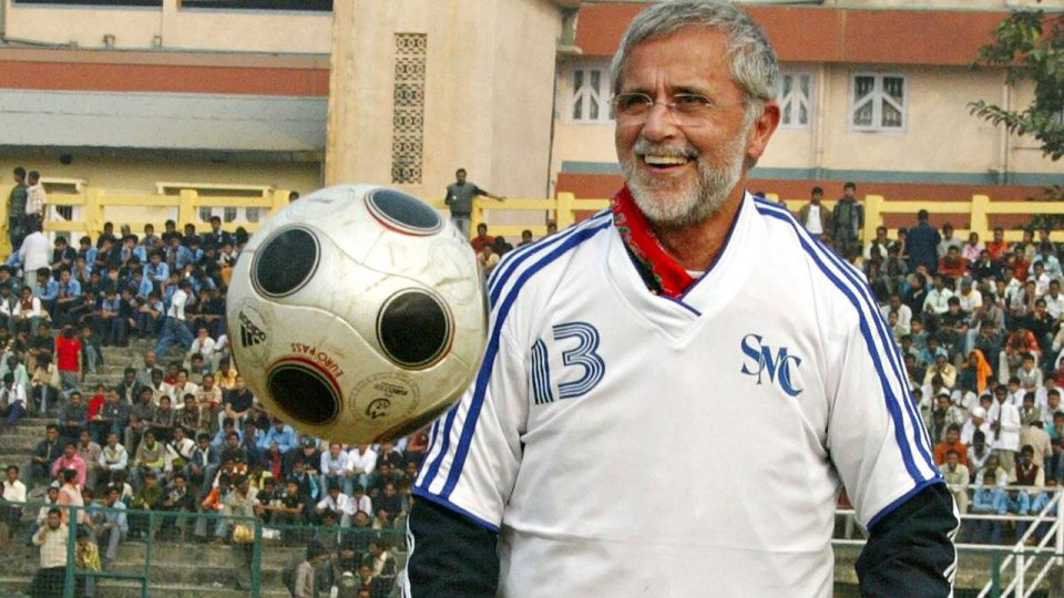 Futbolun efsane isimlerinden Gerd Müller hayatını kaybetti