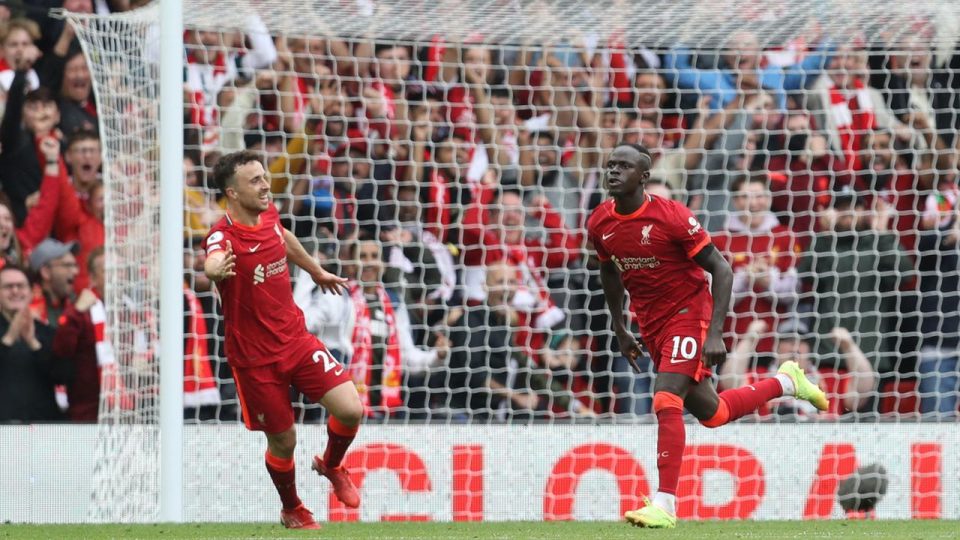 Liverpool seyircisi önünde kazandı
