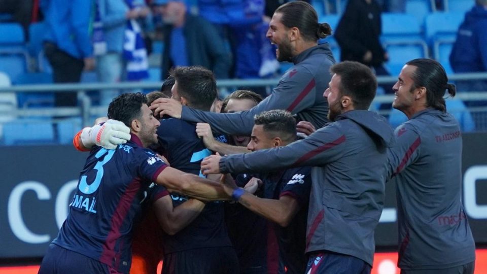 Trabzonspor’da ‘tur’ sevinci