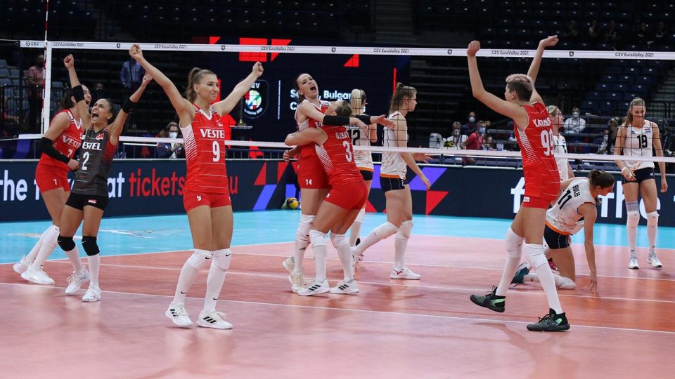 Filenin Sultanları Avrupa’da 5. kez kürsü gördü