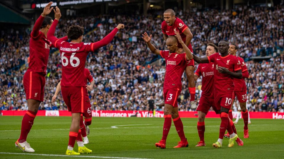 Liverpool 3 puanı 3 golle aldı