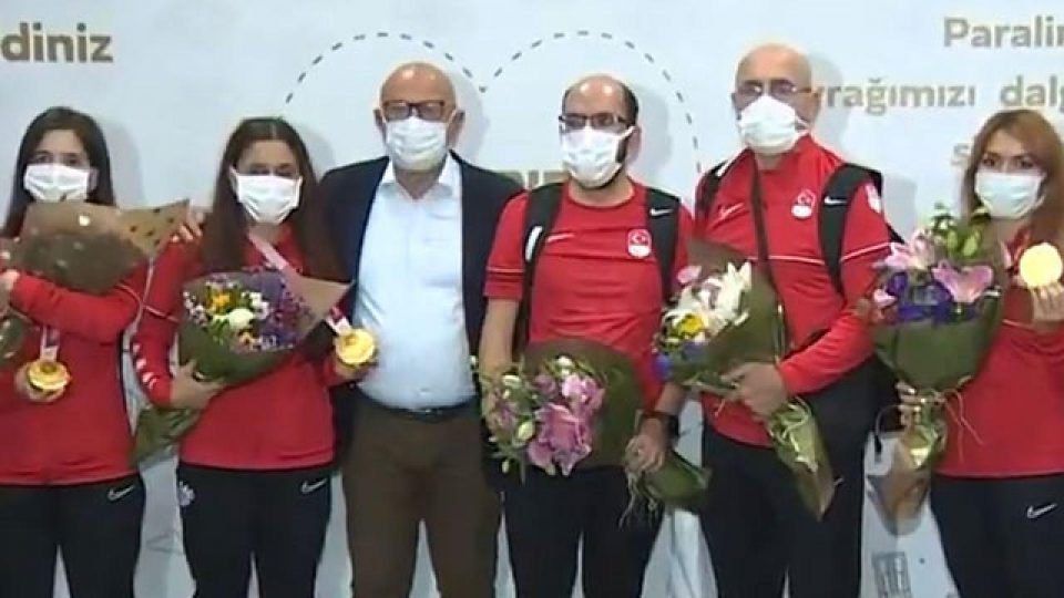 Paralimpik milliler yurda döndü