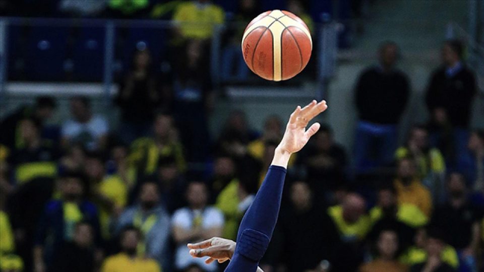 Potada maçlar 13 salonda oynanacak