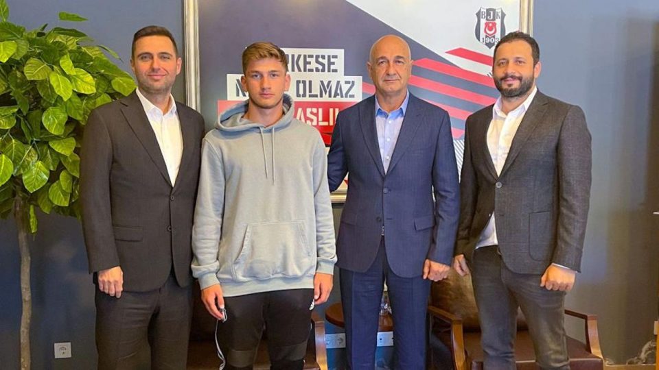 Beşiktaş Semih Kılıçsoy ile profesyonel sözleşme imzaladı