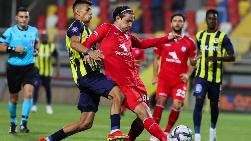 İzmir derbisinde kazanan Altınordu