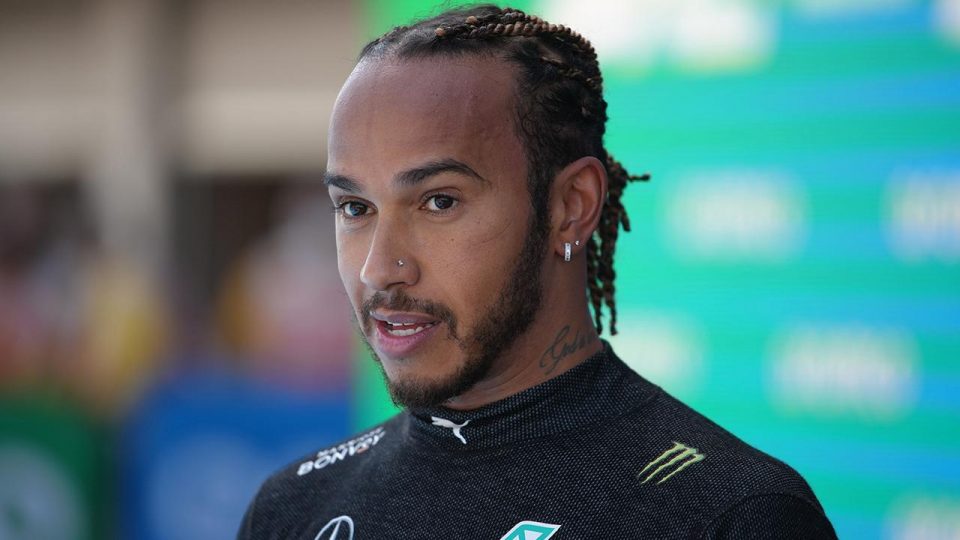 Lewis Hamilton’dan yarış sırasında manipülasyon iddiası