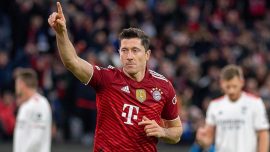 Robert Lewandowski Bayern Münih formasıyla tarihine geçti