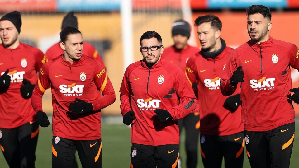 Galatasaray’da Omar Elabdellaoui takımla çalıştı