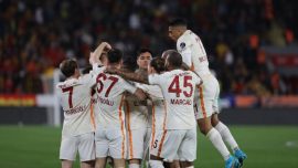 Aslan 6 maç sonra kazandı