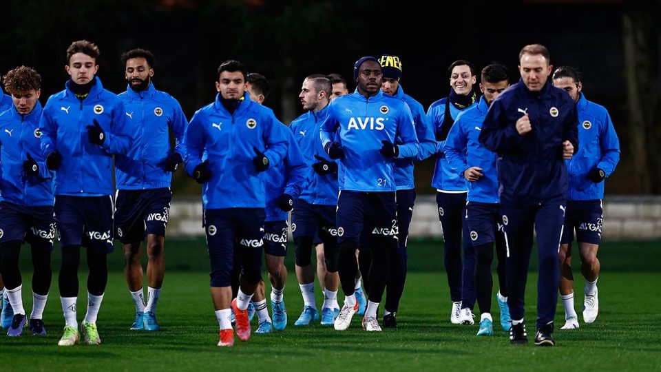 Fenerbahçe yarın Slavia Prag’ı konuk edecek