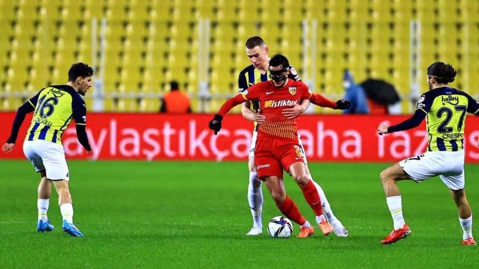 İsmail Kartal’dan 3 değişiklik