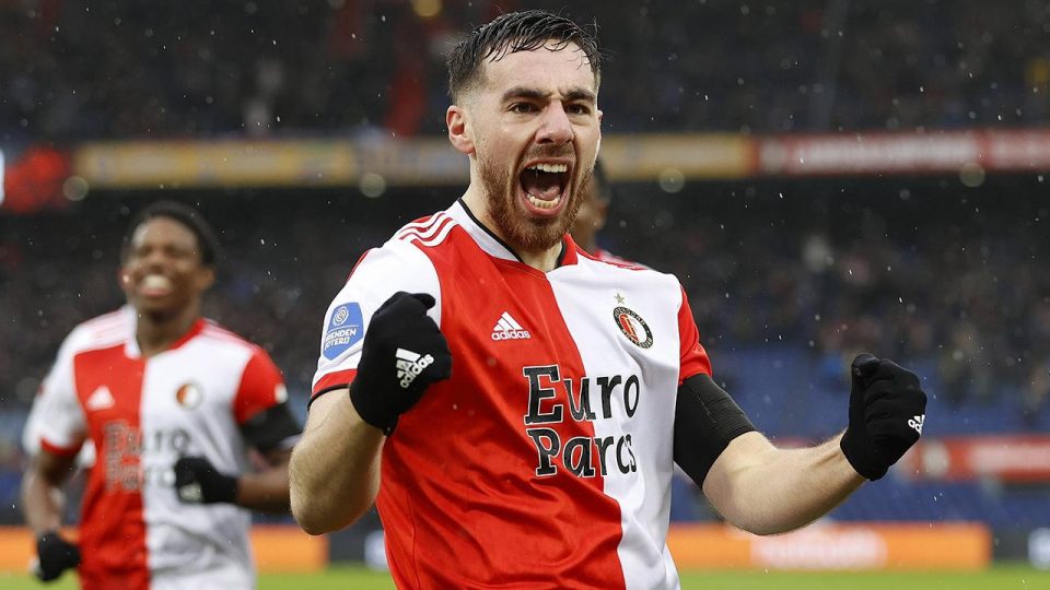 Orkun Kökçü Feyenoord’u sırtlıyor