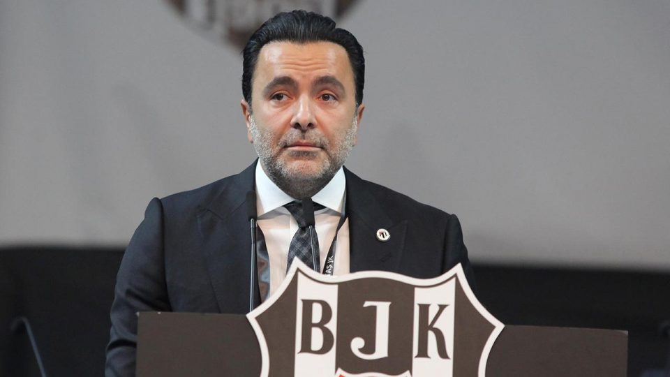 Beşiktaş Galatasaray derbisinin oynanmasını istiyor