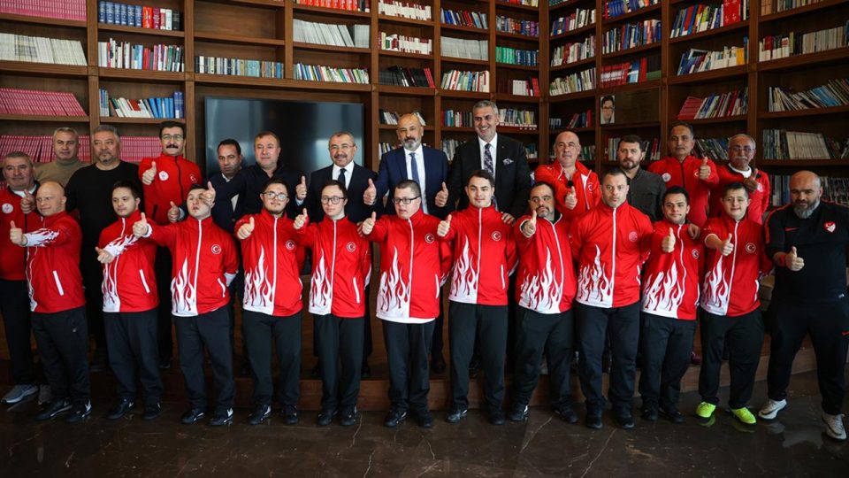 Down Sendromlular Futsal Takımı’nın hedefi Peru’da şampiyonluk