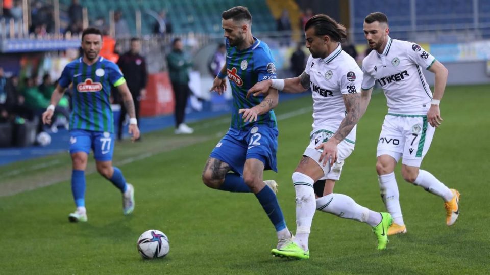 Rize’de 3 gol, 2 kırmızı kart