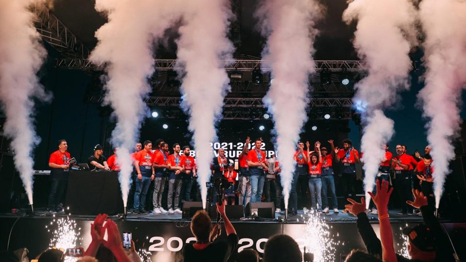 Bahçeşehir Koleji Avrupa Şampiyonluğunu kutladı