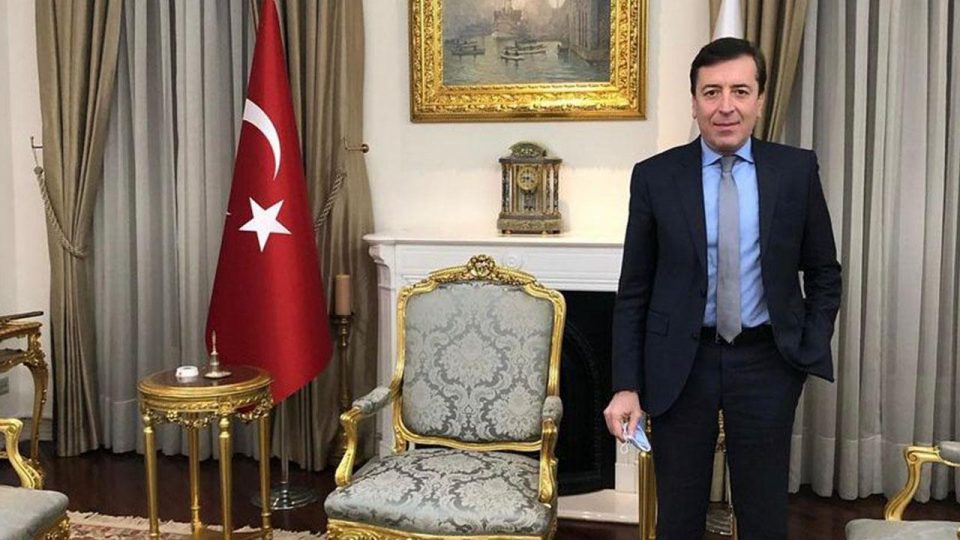 Fırat Develioğlu, Galatasaray başkanlığına aday olacağını açıkladı