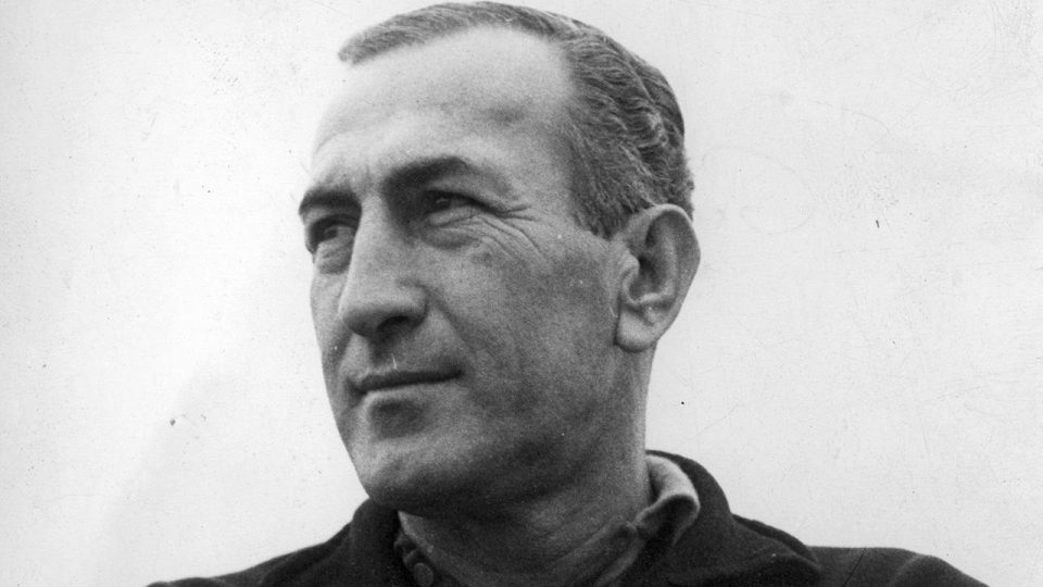 Galatasaray “Baba Gündüz”ü andı
